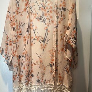 Boho Floral Print light weight Kimono with fringe at hem Size M